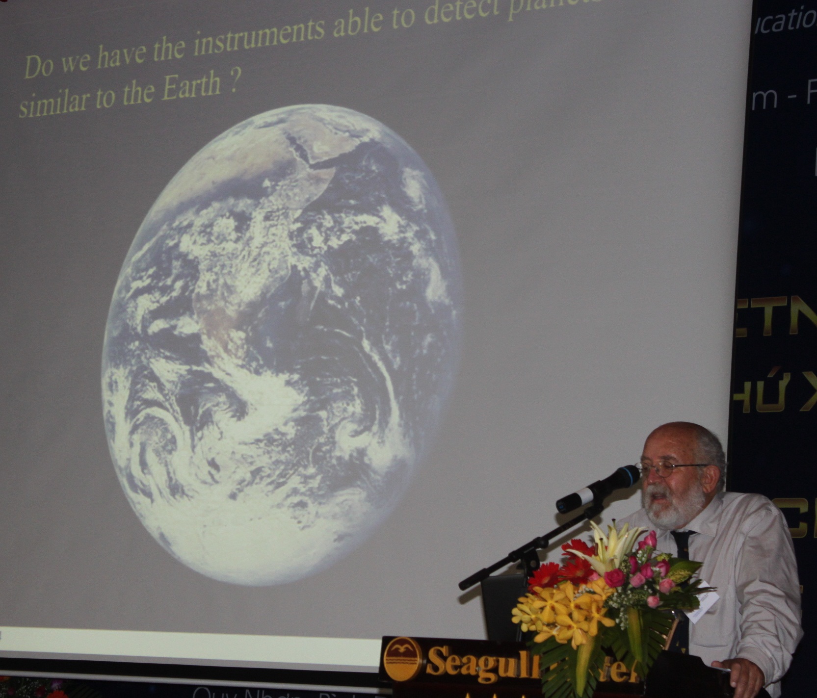 ຫວຽດນາມເປັນ ເຈົ້າພາບຈັດກອງ ປະຊຸມຟີຊິກ ສາກົນ